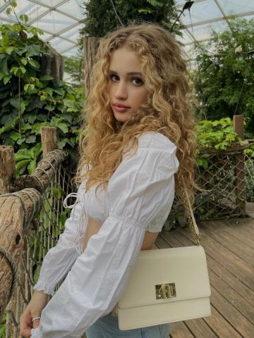 Нелли